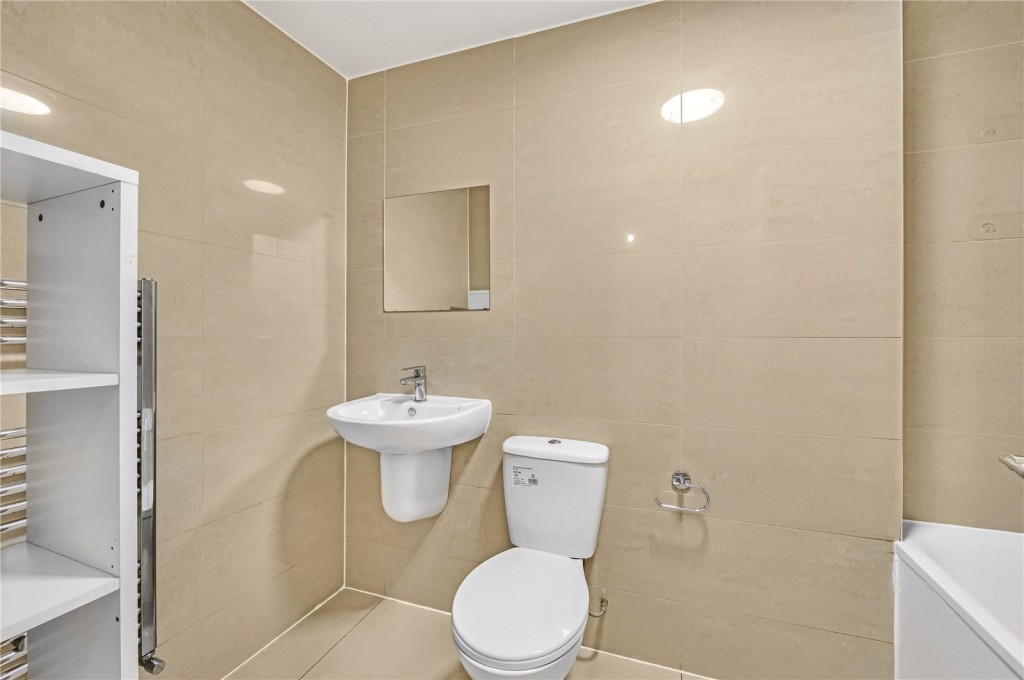 Images for London EAID:163099177 BID:CLM