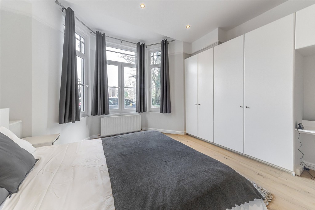 Images for London EAID:4101633374 BID:CLM