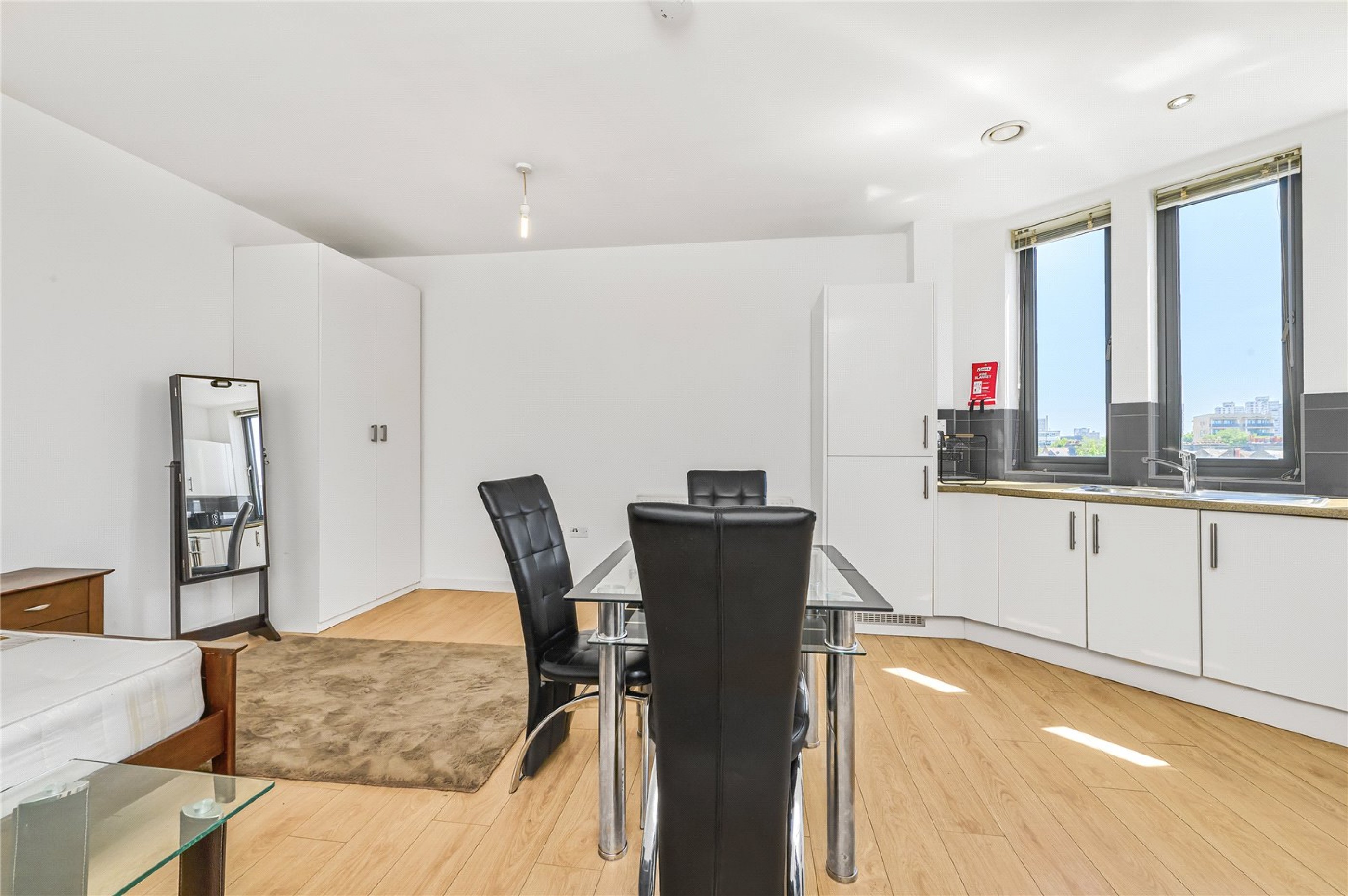Images for Walworth Road, London EAID:163099177 BID:CLM