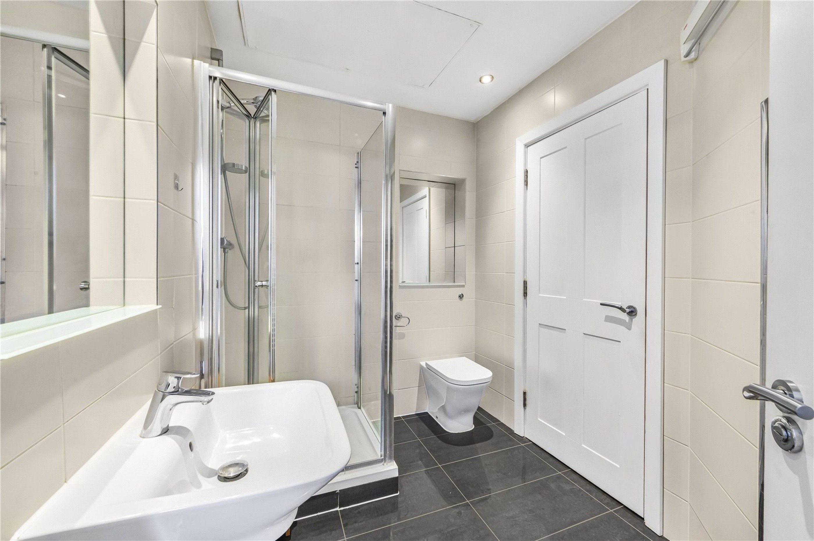 Images for Walworth Road, London EAID:163099177 BID:CLM