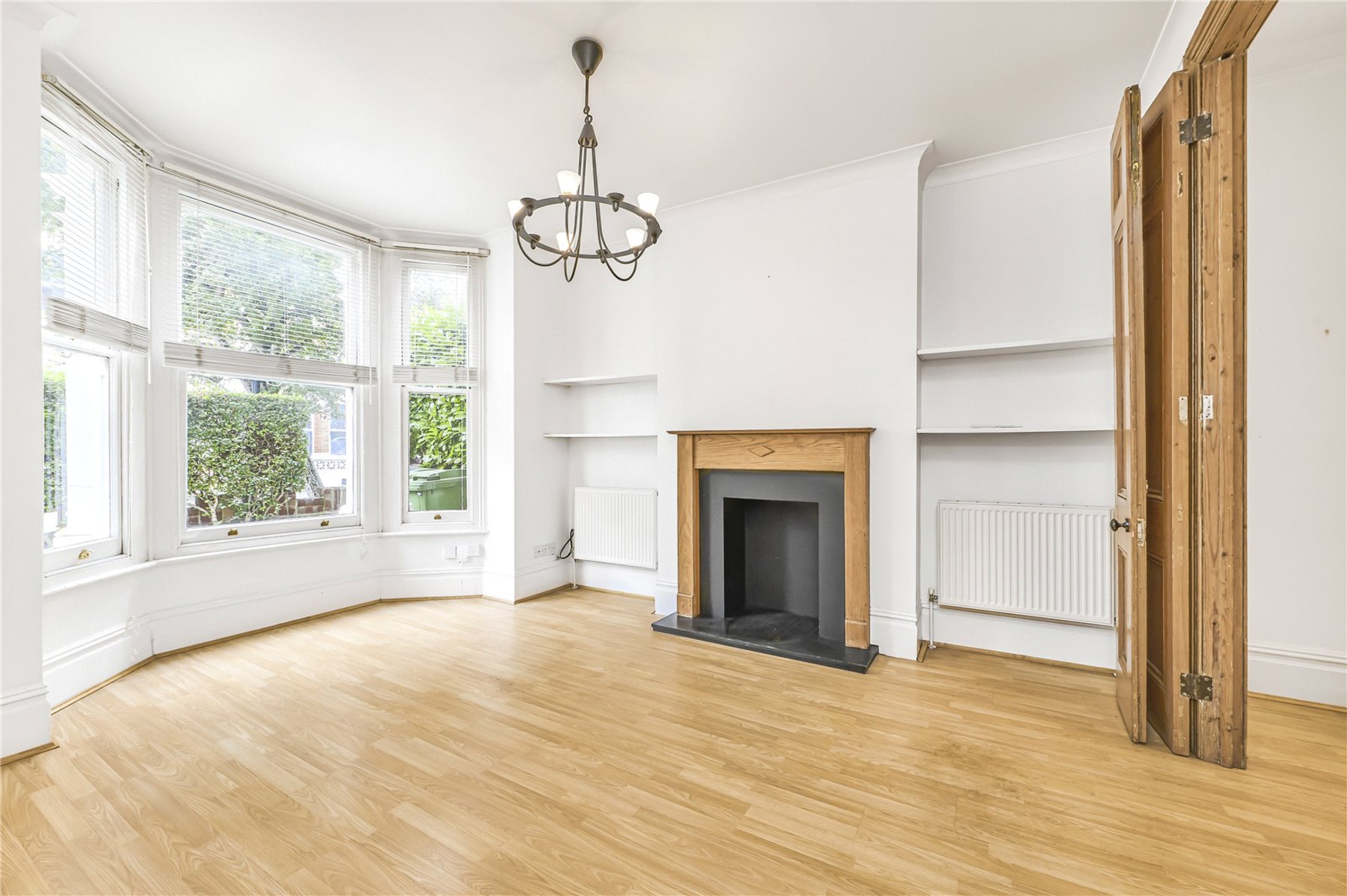 Images for London EAID:163099177 BID:CLM