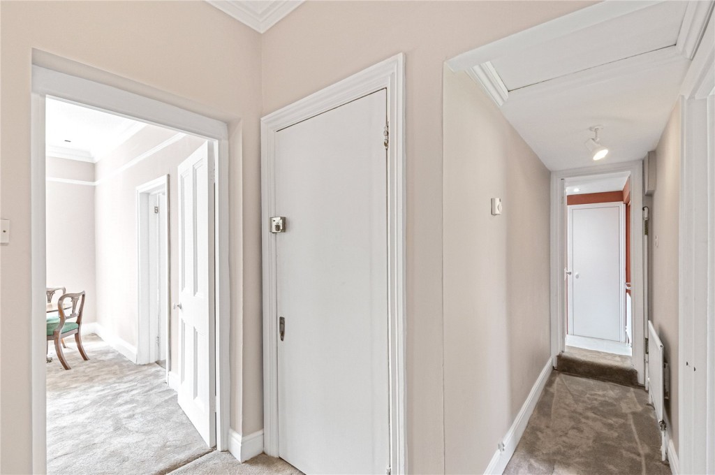 Images for London EAID:4101633374 BID:CLM