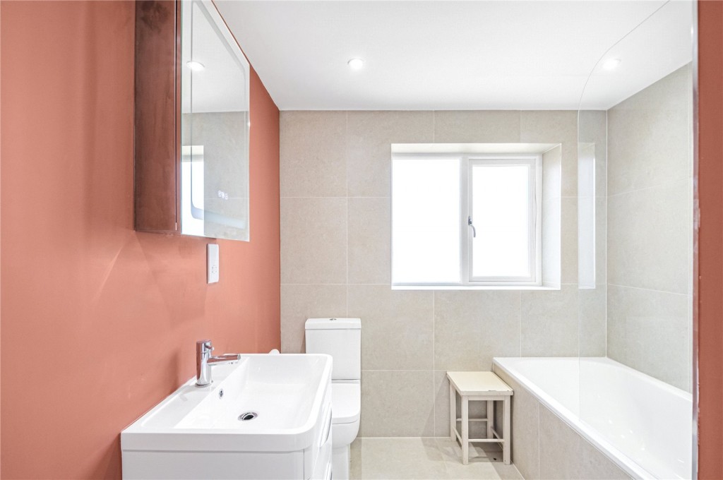 Images for London EAID:4101633374 BID:CLM