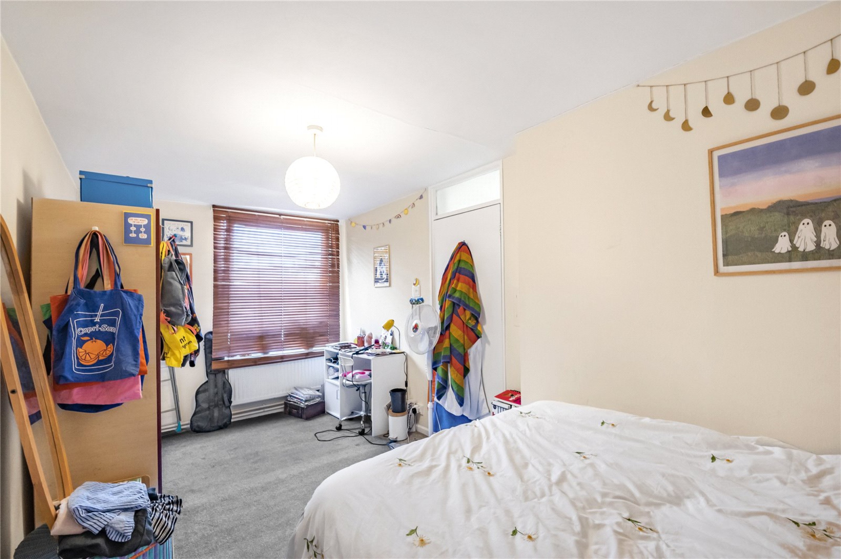 Images for London EAID:4101633374 BID:CLM