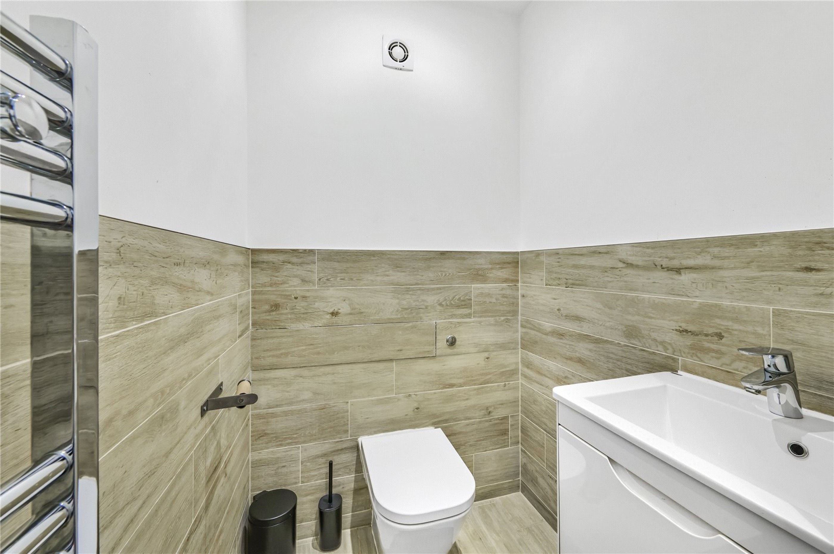 Images for London EAID:4101633374 BID:CLM