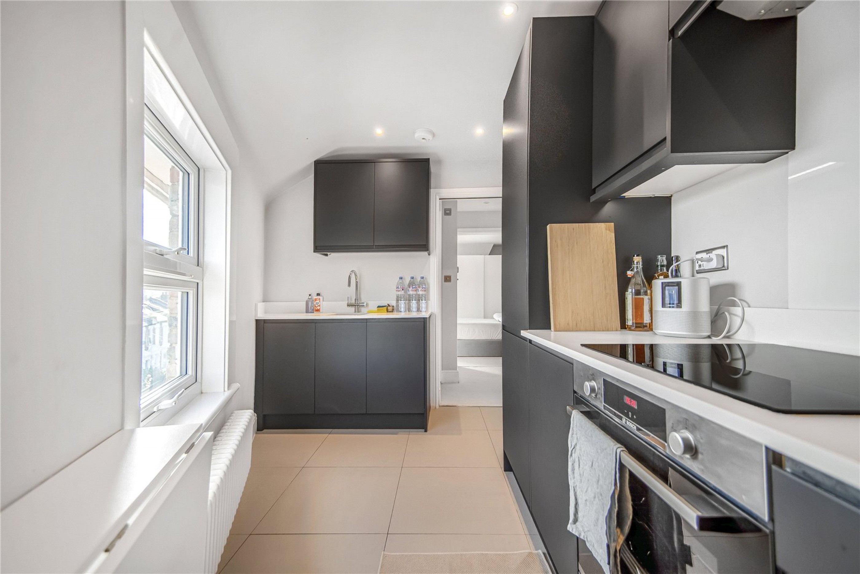 Images for London EAID:4101633374 BID:CLM