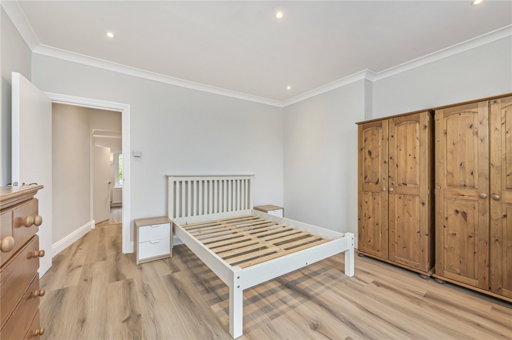 Images for London EAID:4101633374 BID:CLM