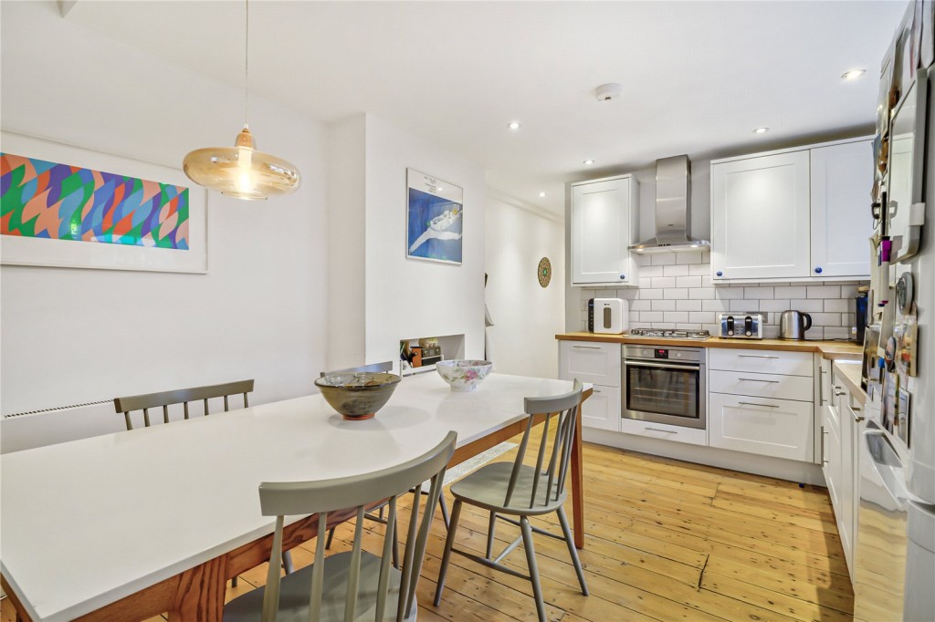 Images for London EAID:4101633374 BID:CLM