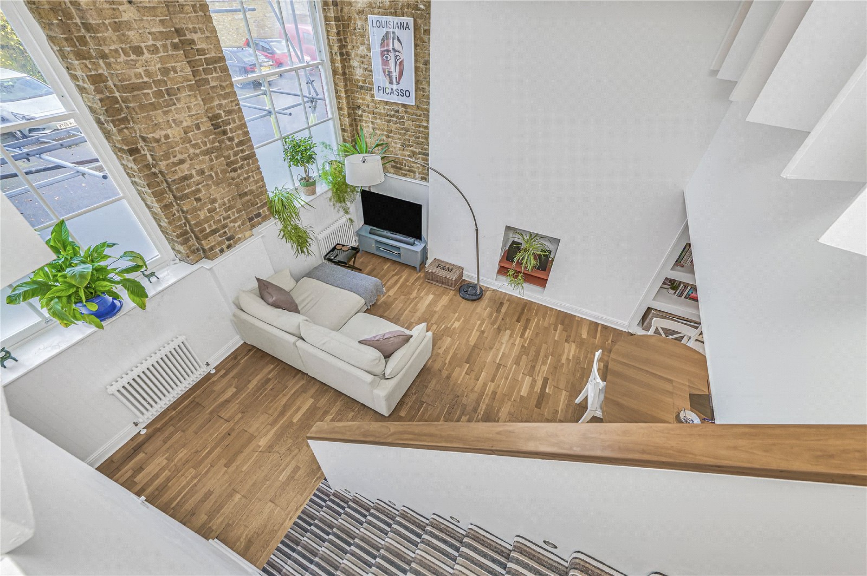 Images for London EAID:4101633374 BID:CLM