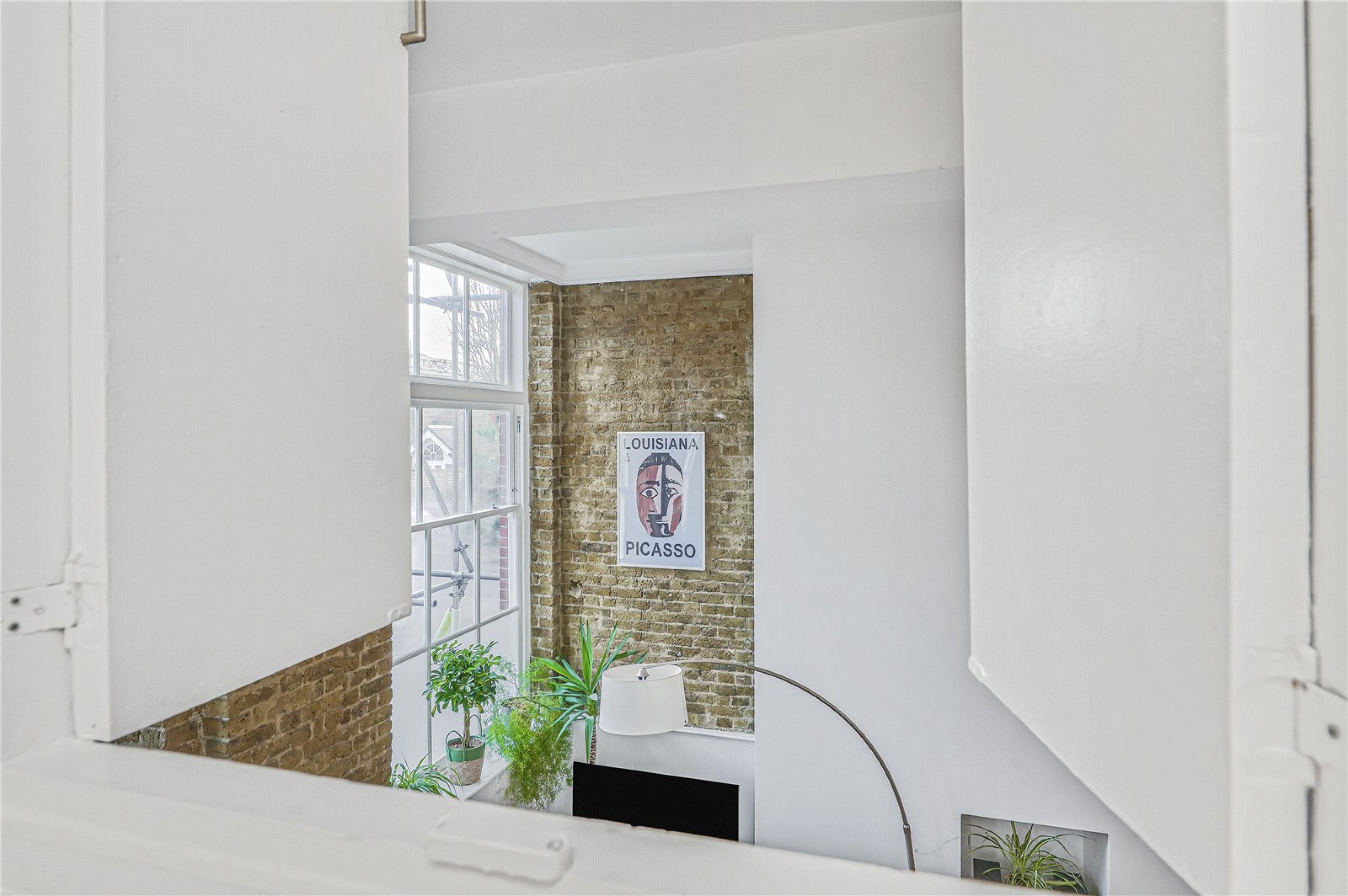 Images for London EAID:4101633374 BID:CLM