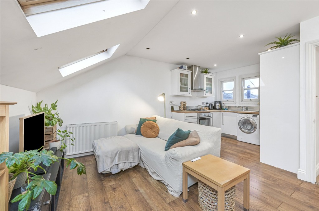 Images for Top Floor Flat, London EAID:4101633374 BID:CLM