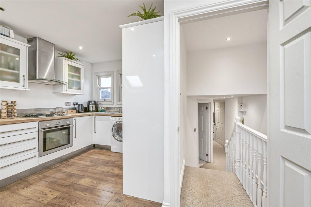 Images for Top Floor Flat, London EAID:4101633374 BID:CLM