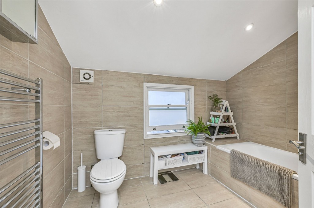 Images for Top Floor Flat, London EAID:4101633374 BID:CLM