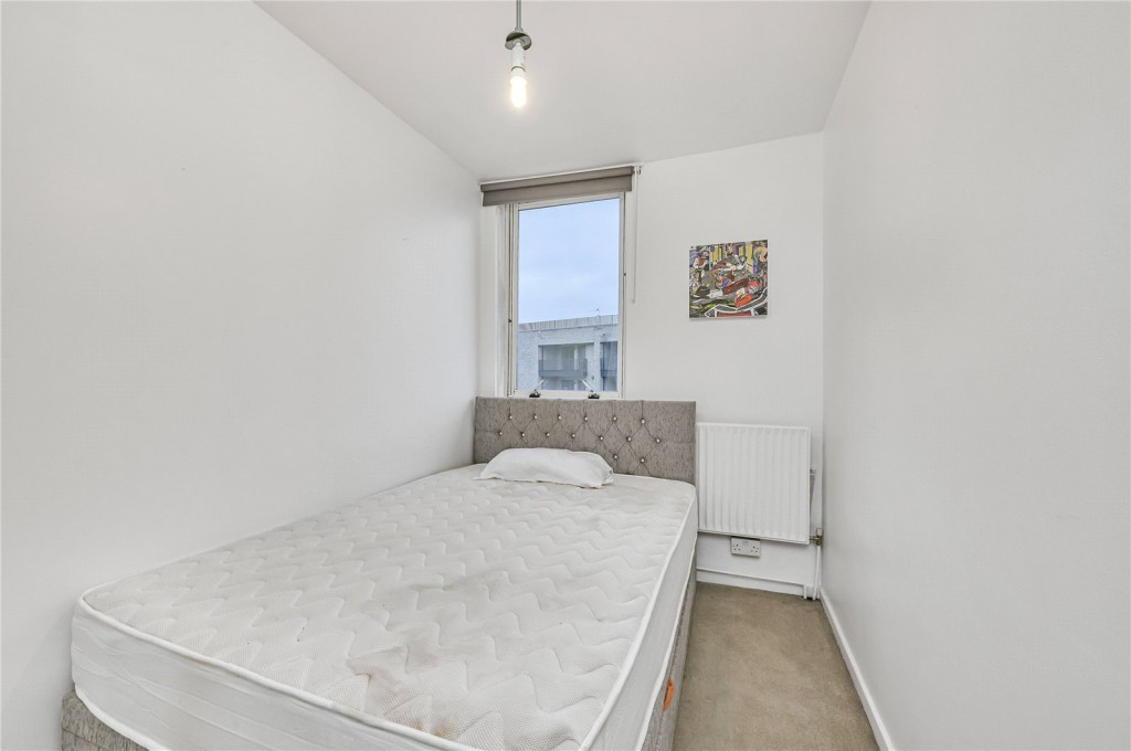 Images for London EAID:4101633374 BID:CLM