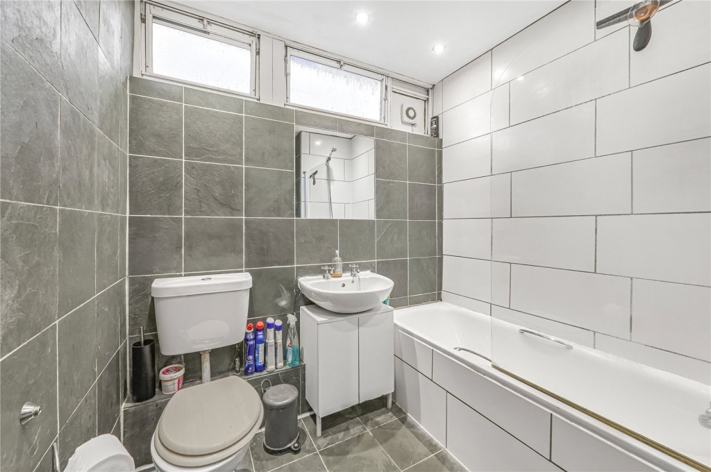 Images for London EAID:4101633374 BID:CLM