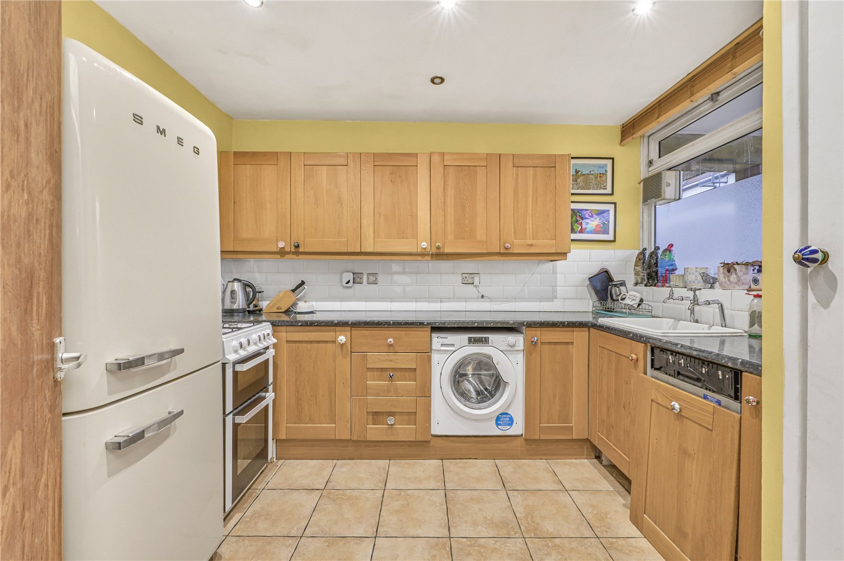 Images for London EAID:4101633374 BID:CLM