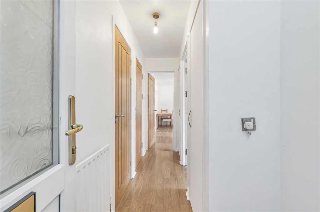 Images for London EAID:4101633374 BID:CLM