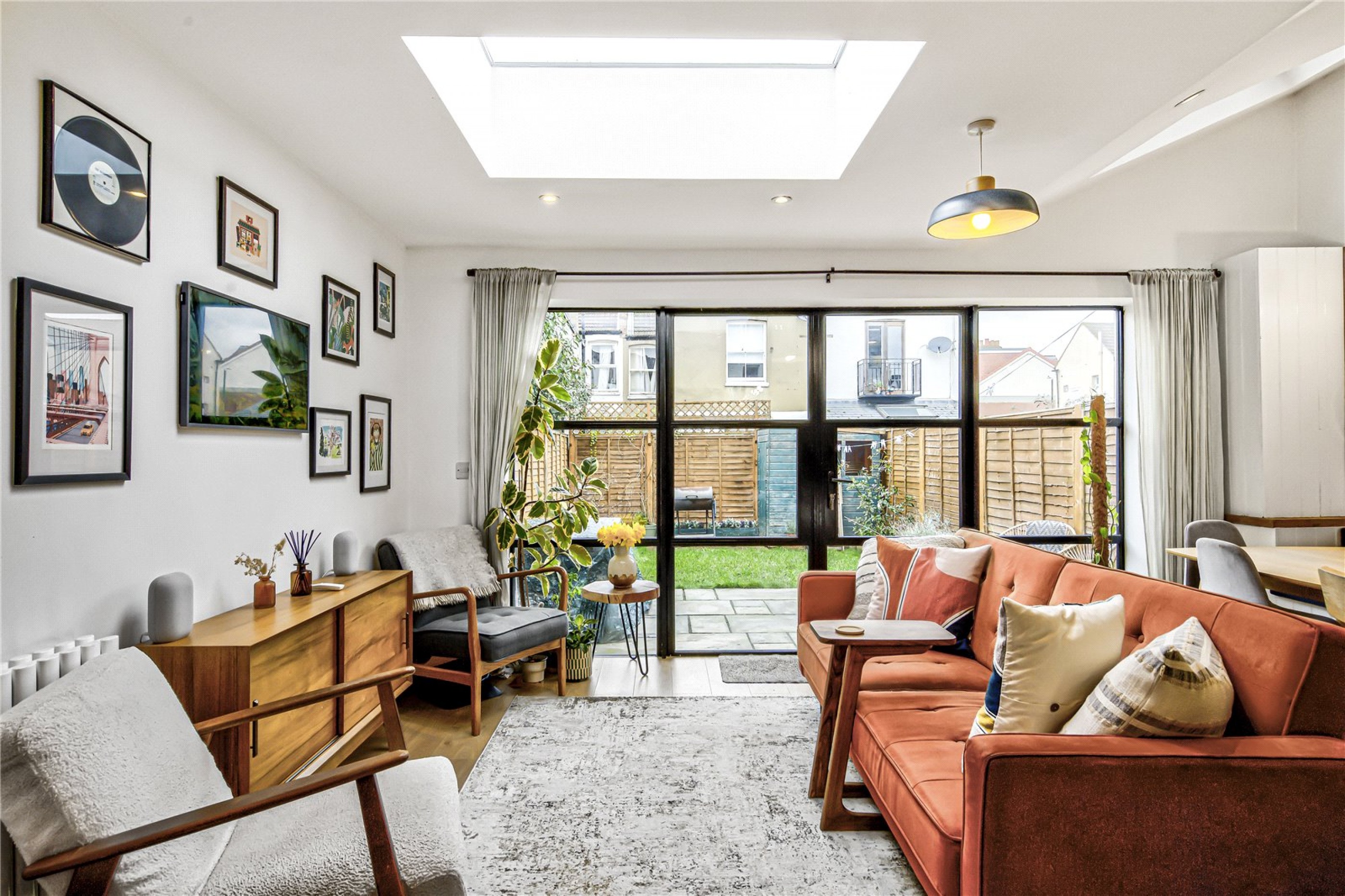 Images for Mitcham EAID:4101633374 BID:BLM