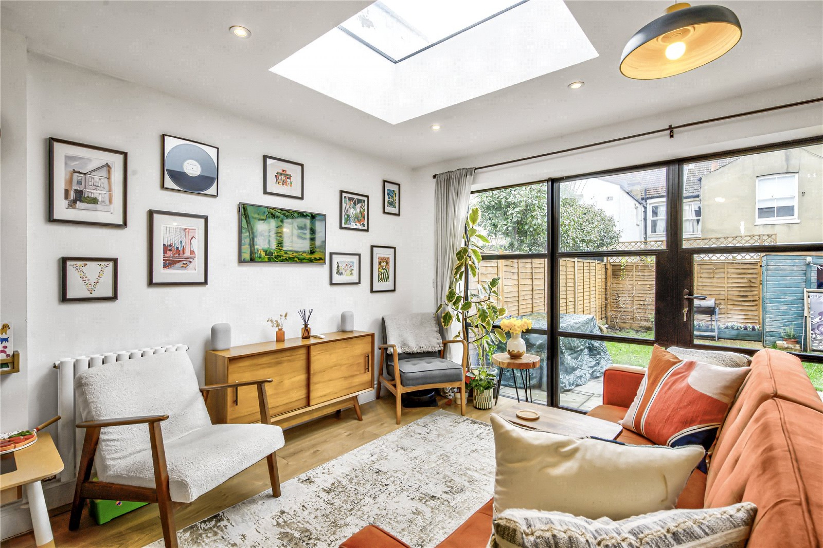 Images for Mitcham EAID:4101633374 BID:BLM