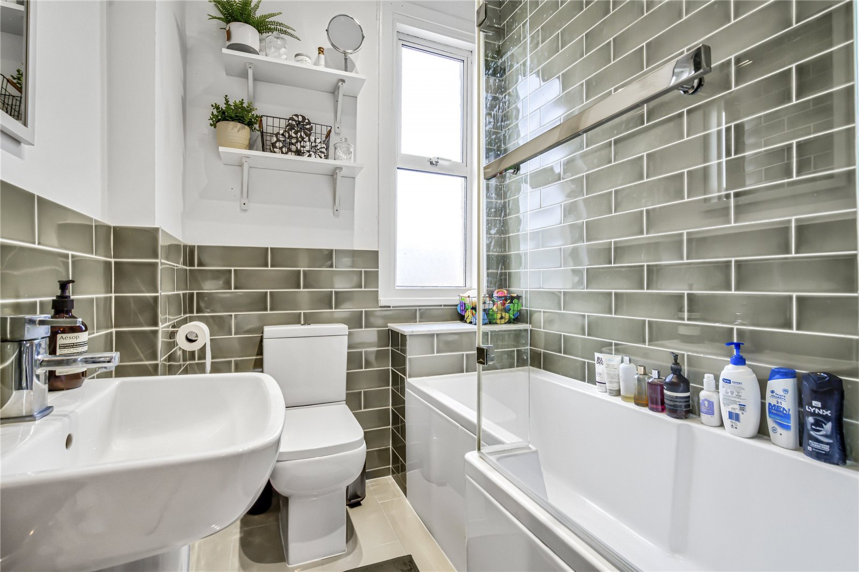 Images for Mitcham EAID:4101633374 BID:BLM