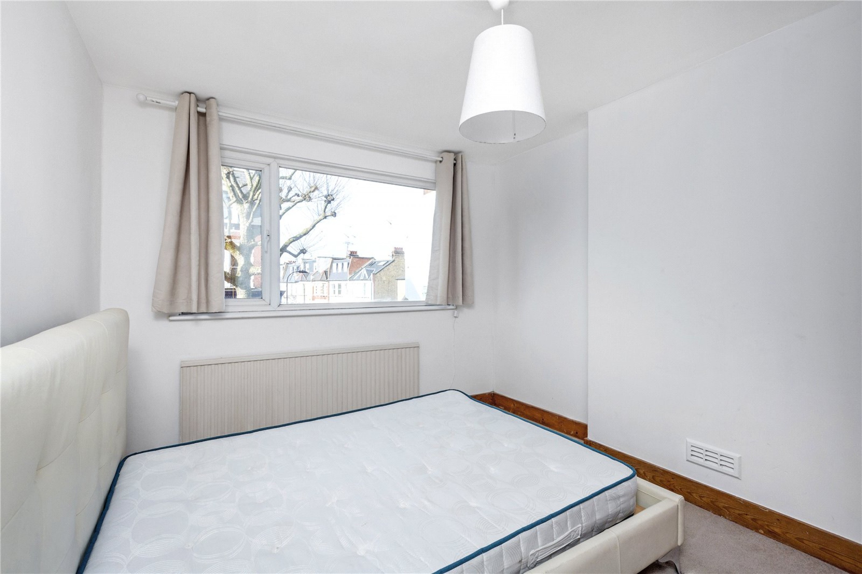 Images for Fulham EAID:163099177 BID:FLS