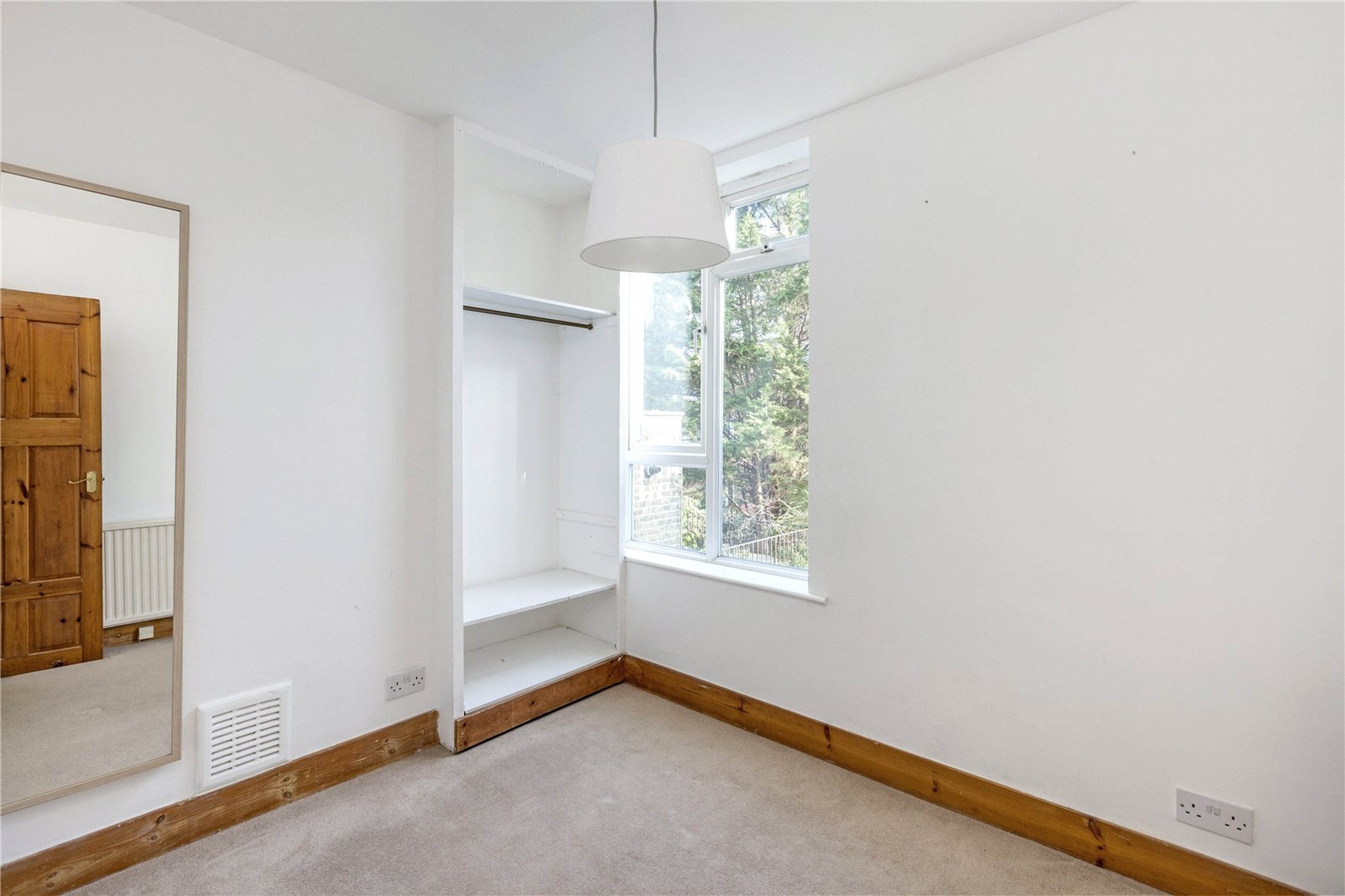 Images for Fulham EAID:163099177 BID:FLS