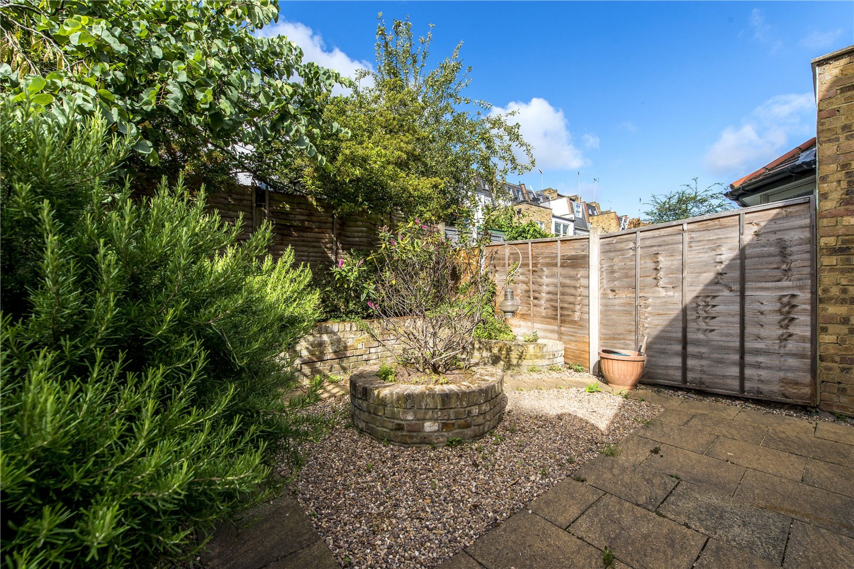 Images for Fulham EAID:163099177 BID:FLS