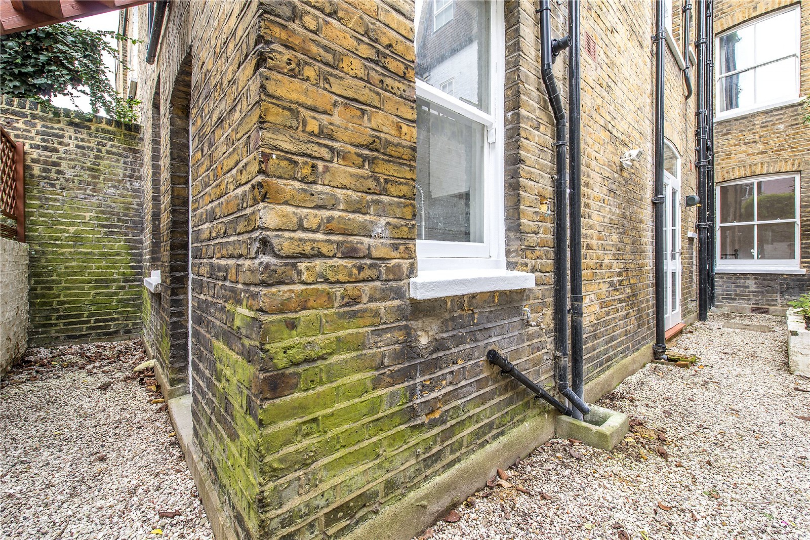 Images for Fulham EAID:163099177 BID:FLS