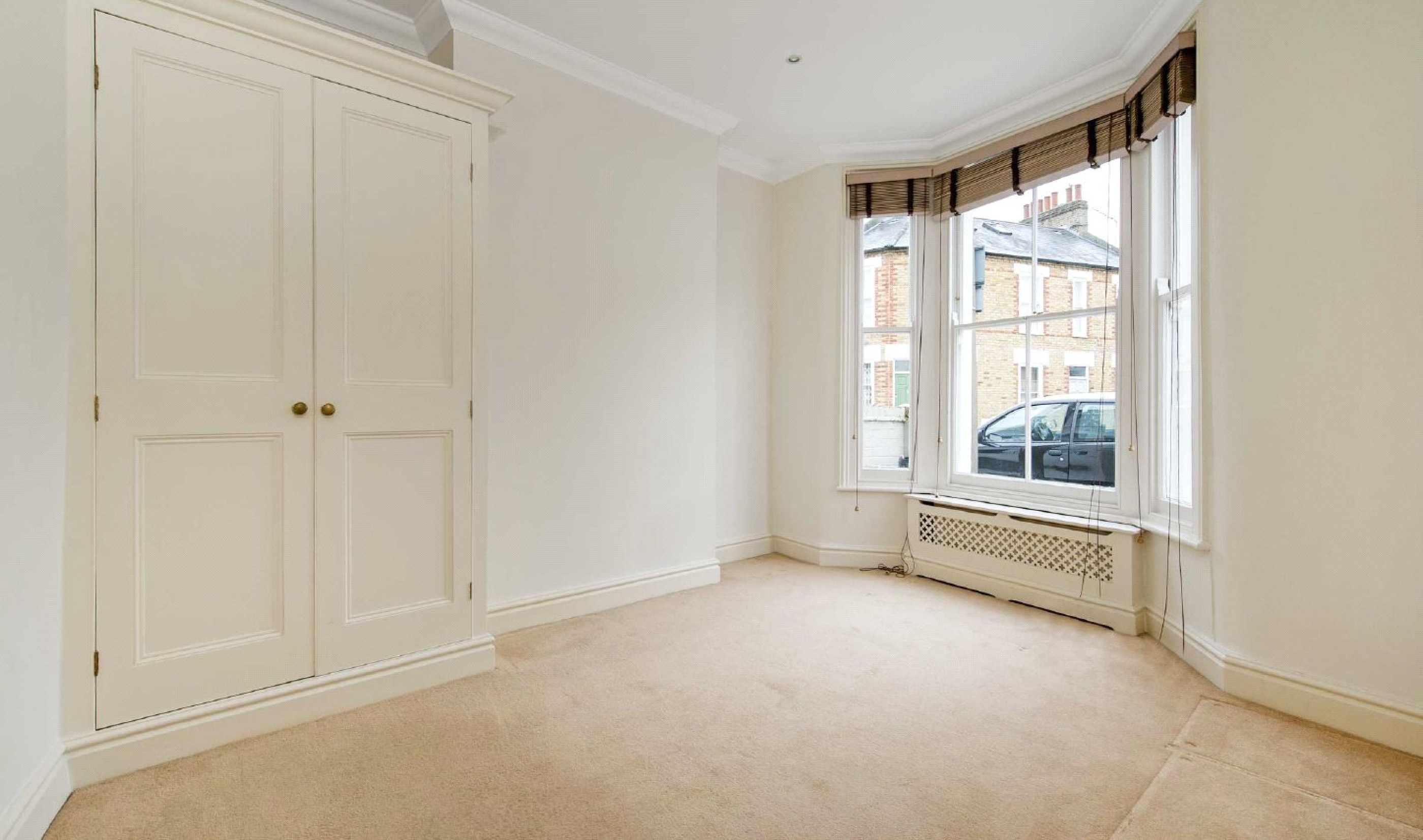 Images for Fulham EAID:4101633374 BID:FLS