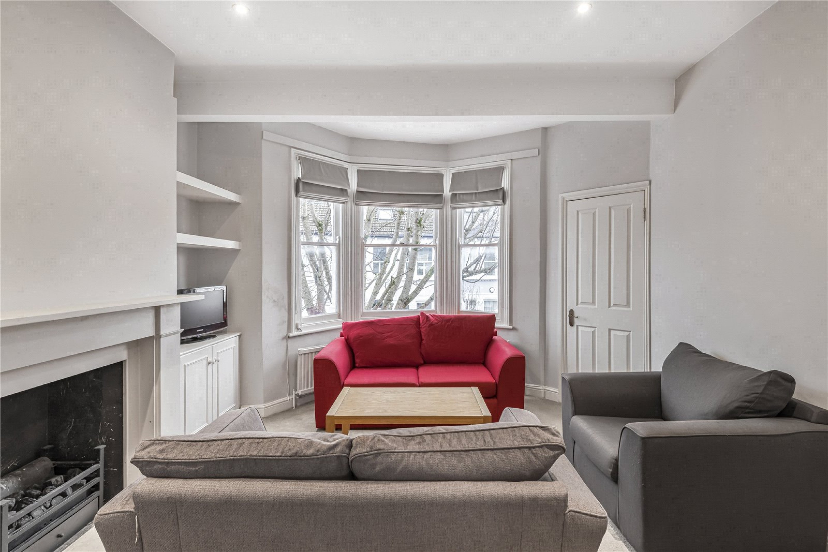 Images for Fulham EAID:4101633374 BID:FLS