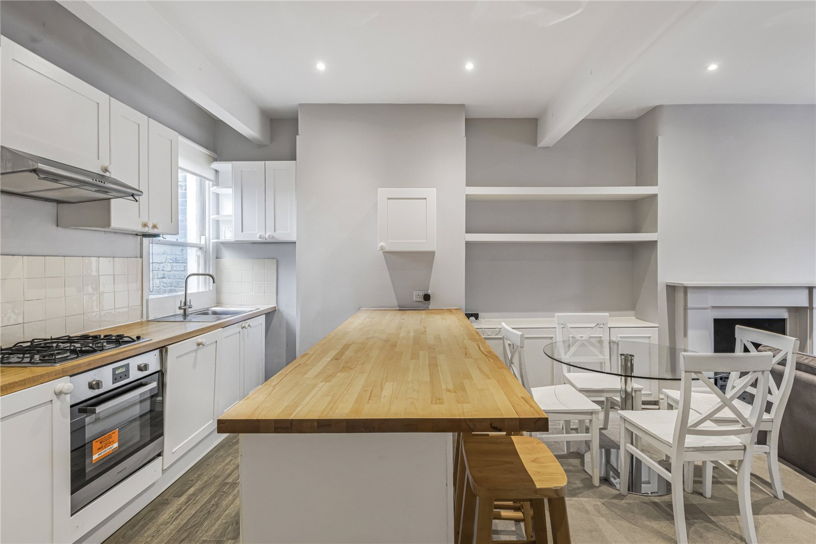 Images for Fulham EAID:4101633374 BID:FLS