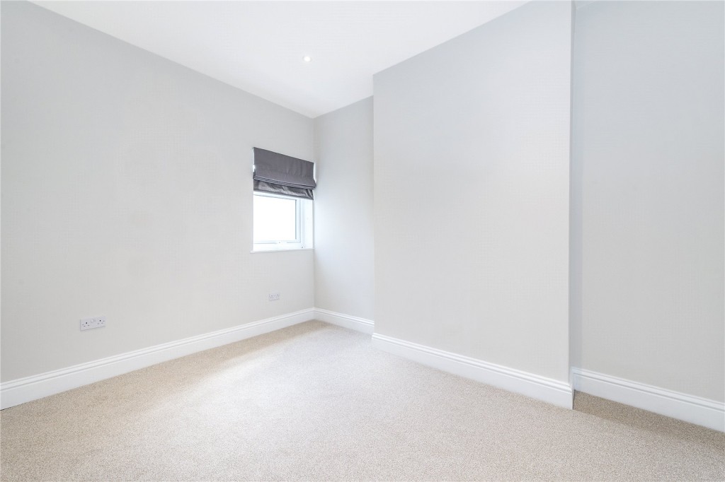 Images for Fulham EAID:163099177 BID:FLS