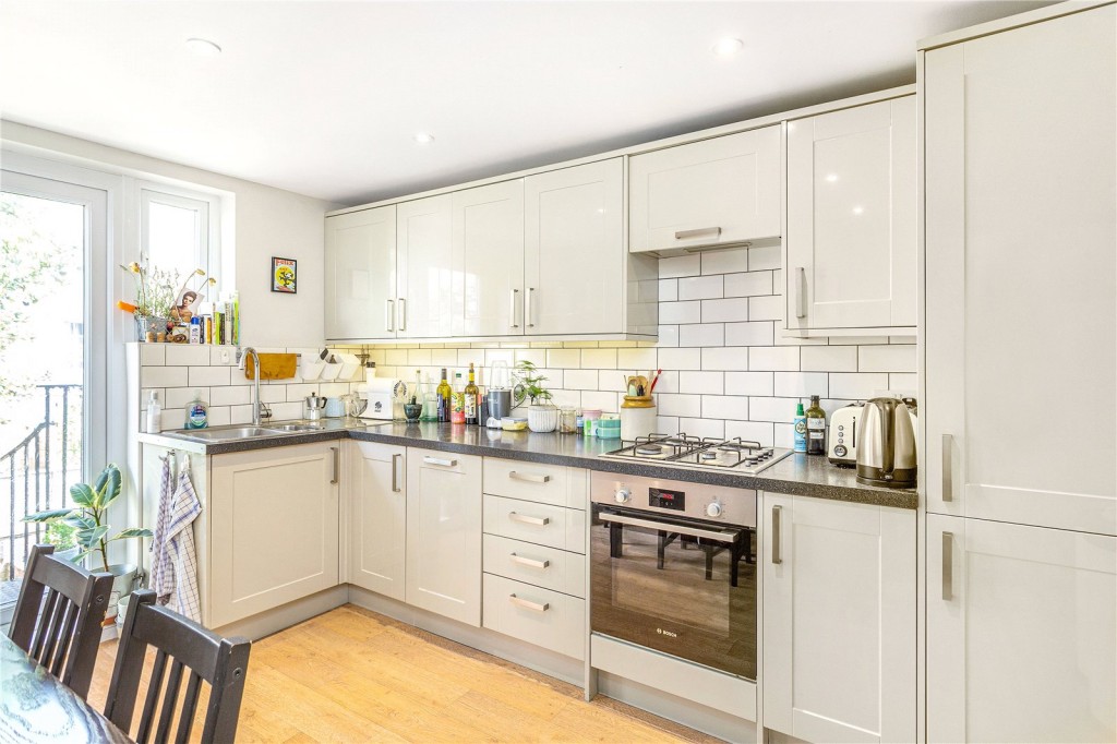 Images for Fulham EAID:163099177 BID:FLS