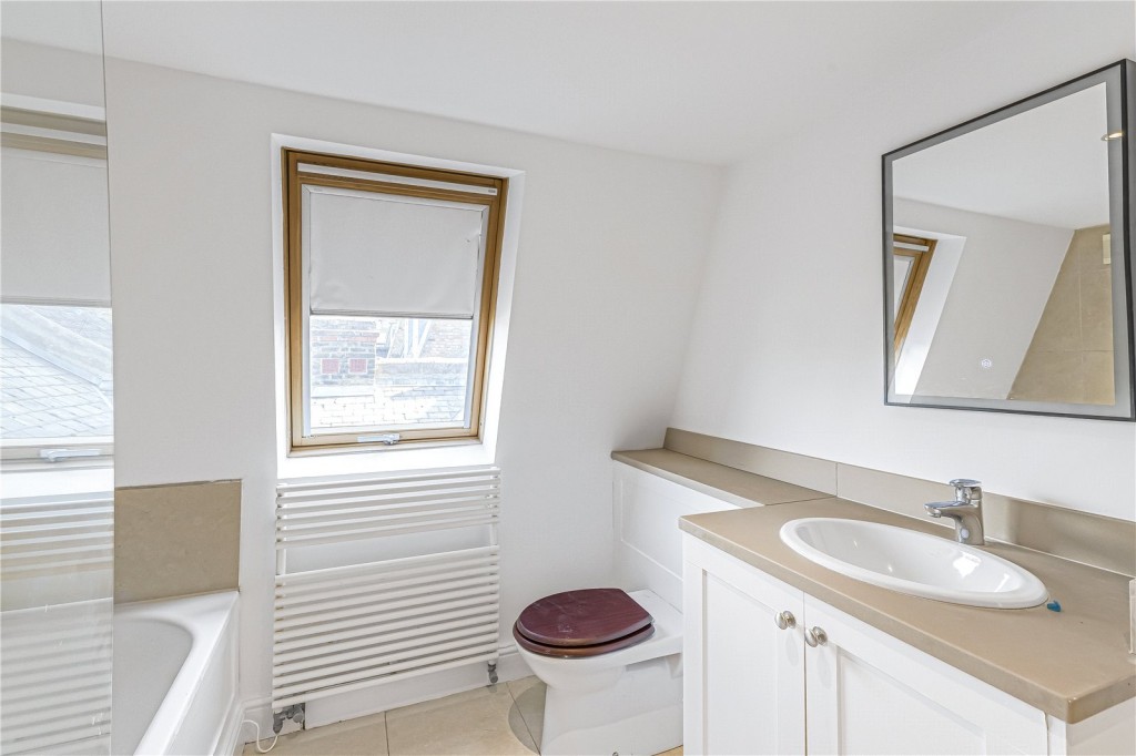 Images for Fulham EAID:4101633374 BID:FLS