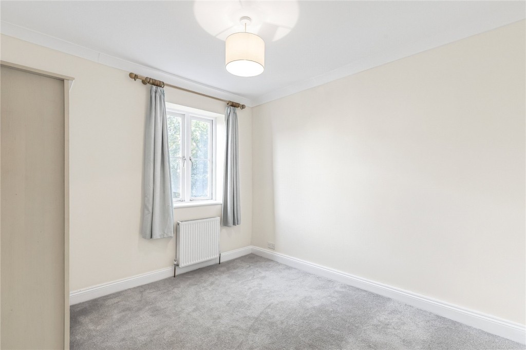 Images for Fulham EAID:4101633374 BID:FLS