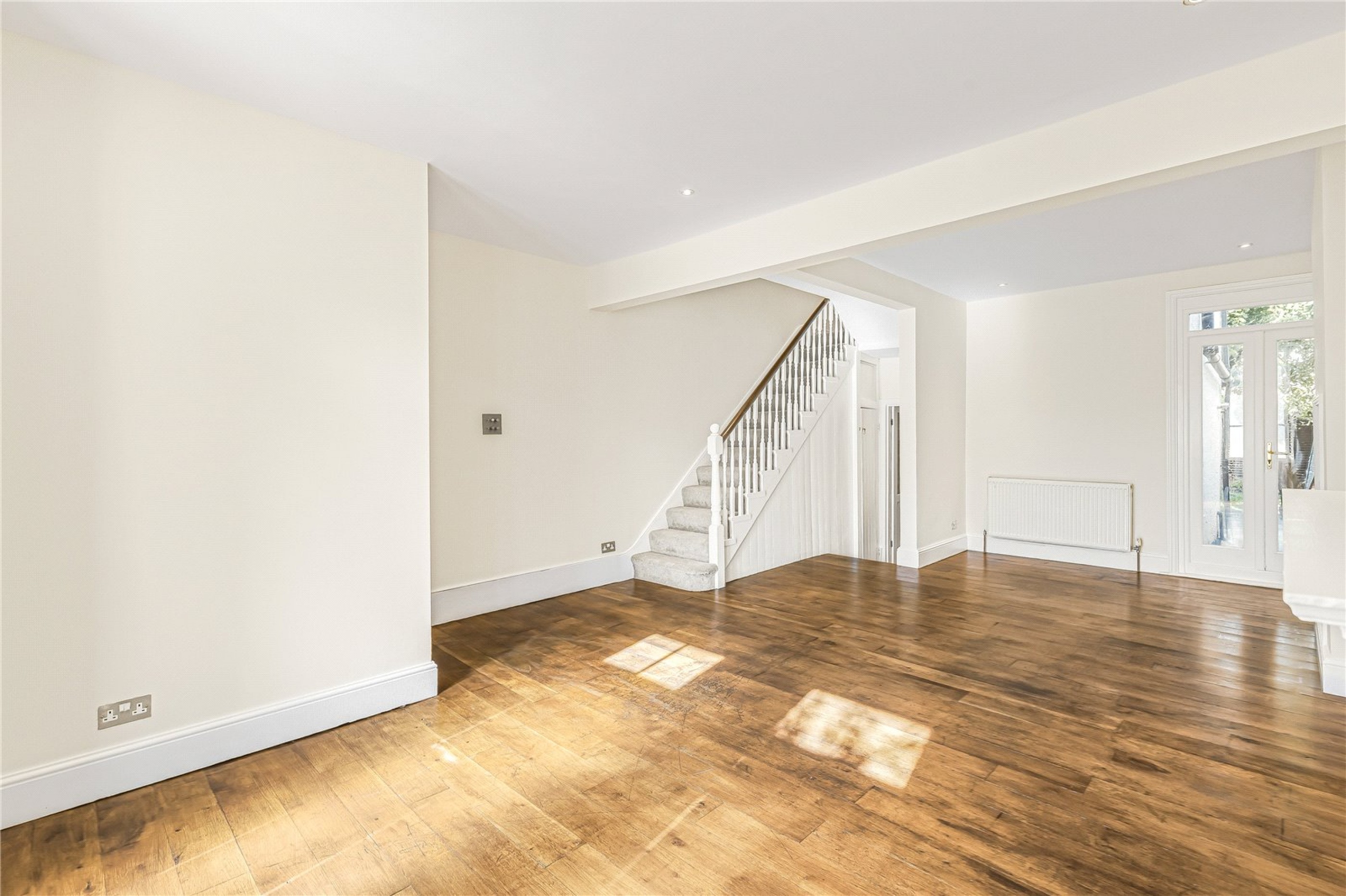 Images for Fulham EAID:4101633374 BID:FLS