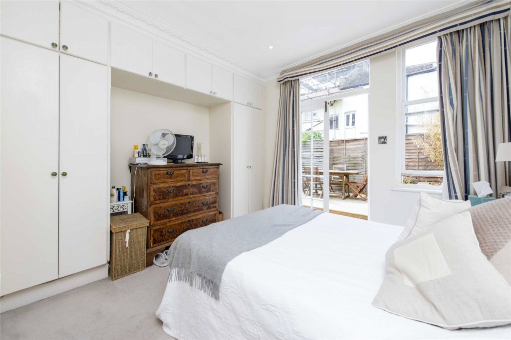 Images for Fulham EAID:163099177 BID:FLS