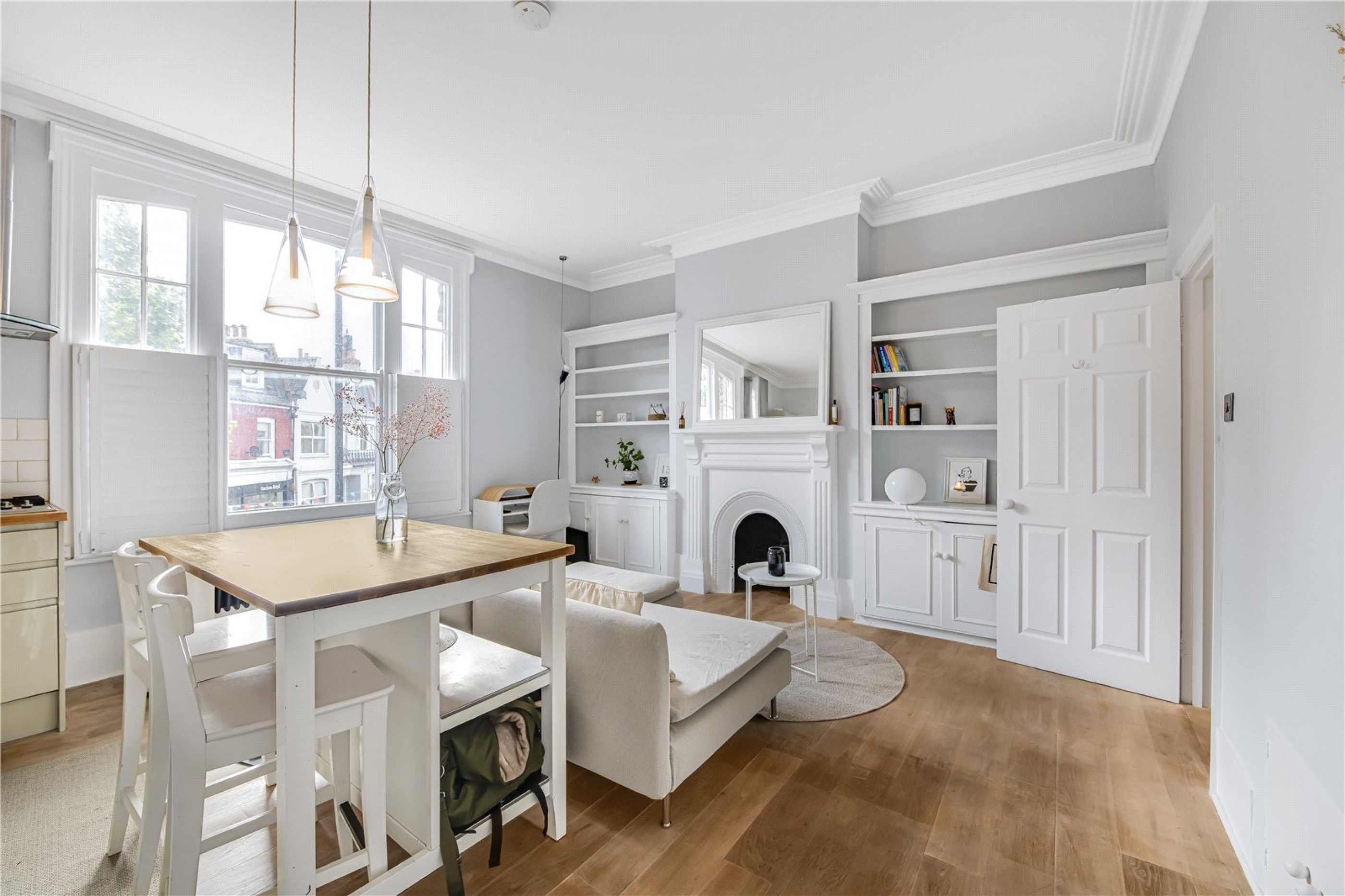 Images for Fulham EAID:2779446722 BID:FLS