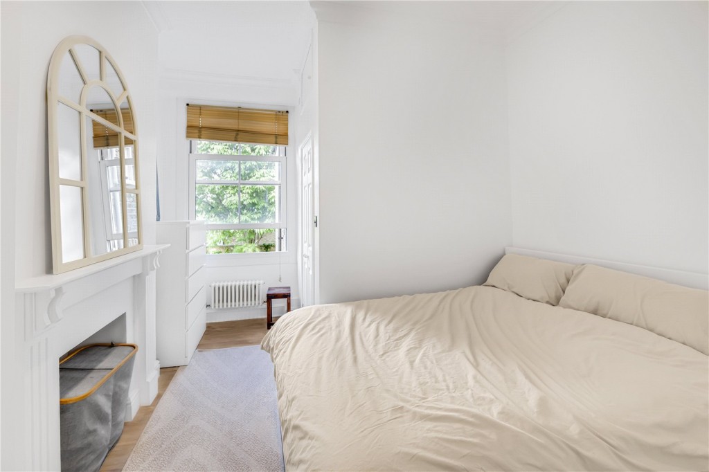 Images for Fulham EAID:2779446722 BID:FLS