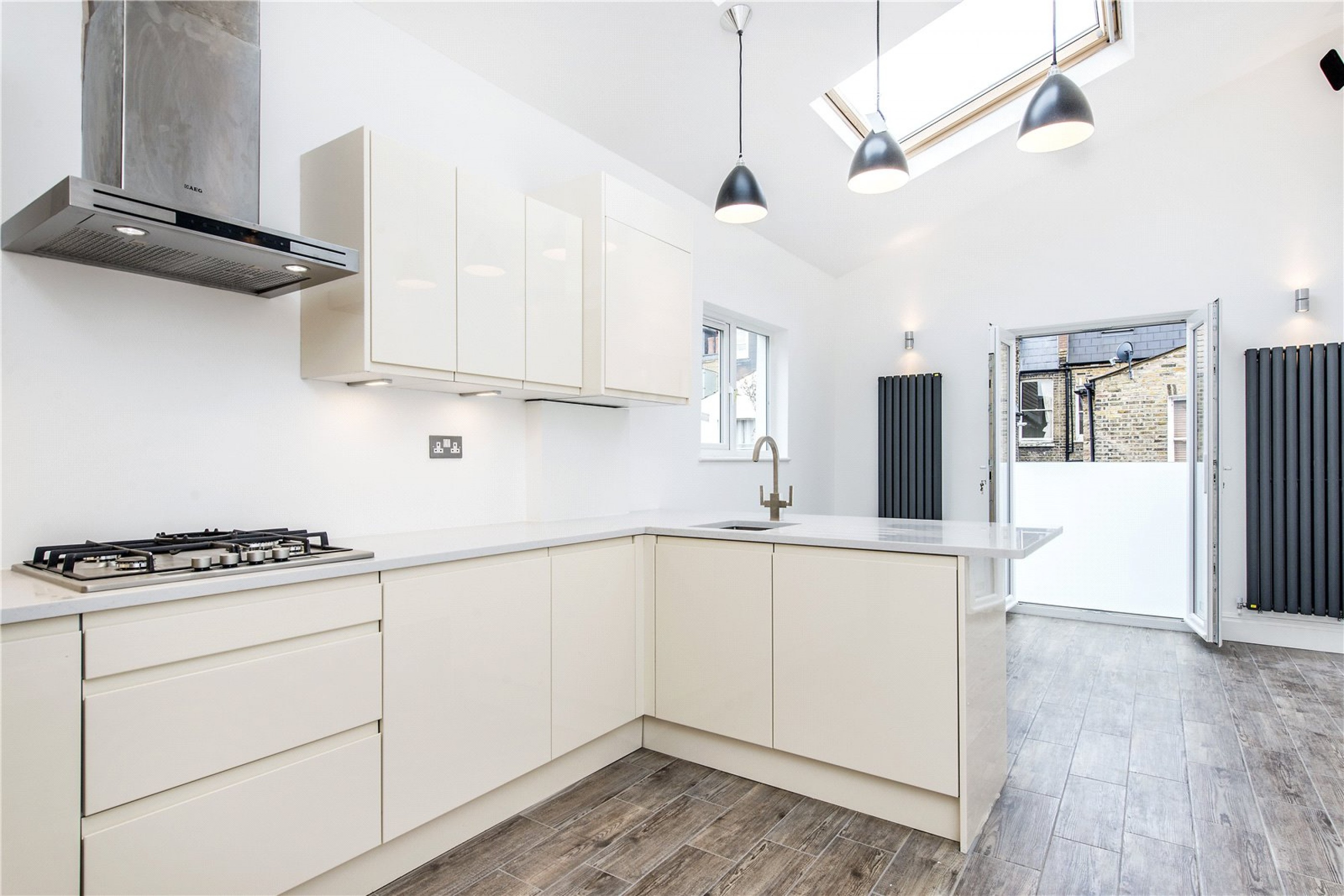 Images for Fulham EAID:163099177 BID:FLS