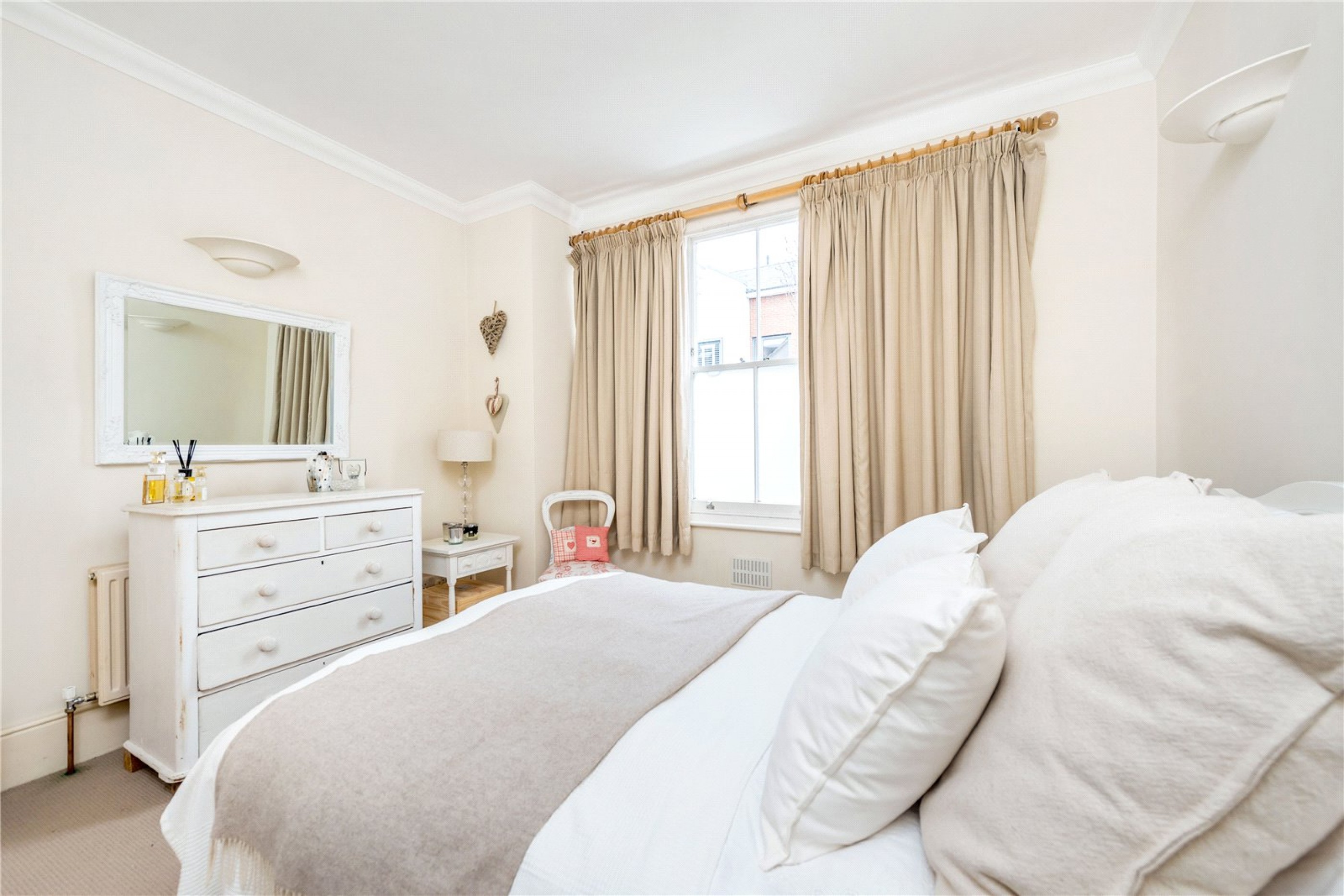 Images for Fulham EAID:163099177 BID:FLS