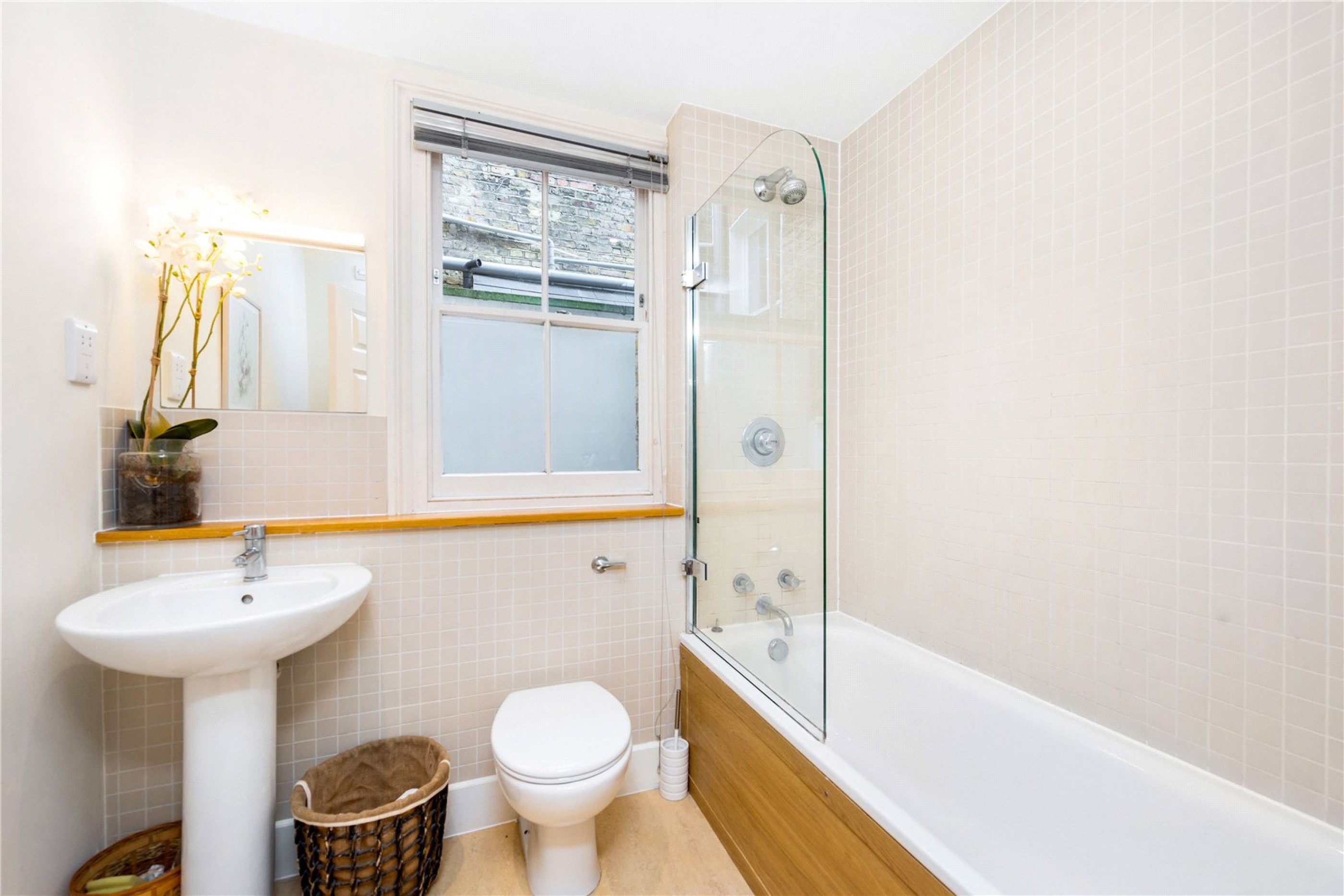 Images for Fulham EAID:163099177 BID:FLS