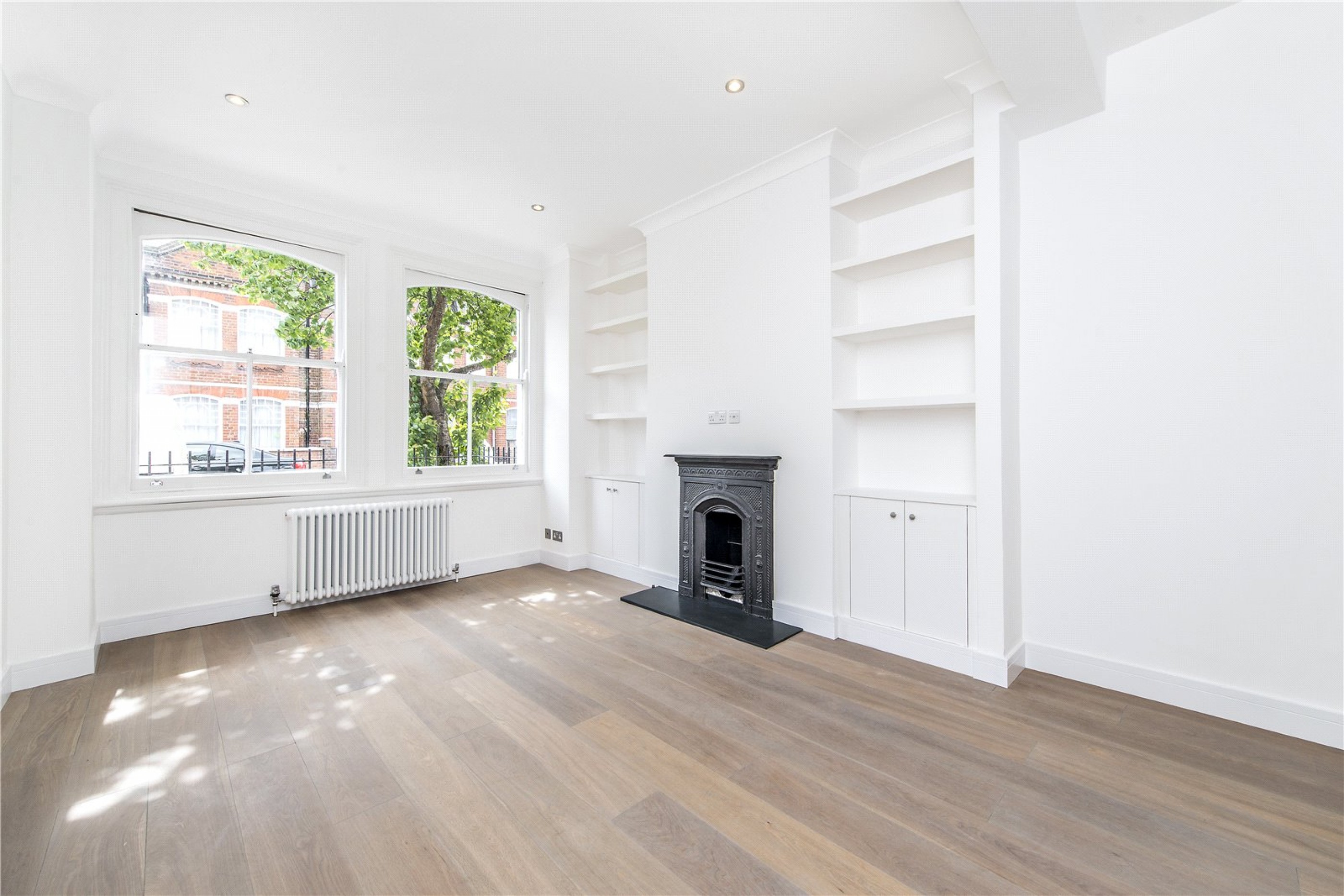 Images for Fulham EAID:4101633374 BID:FLS