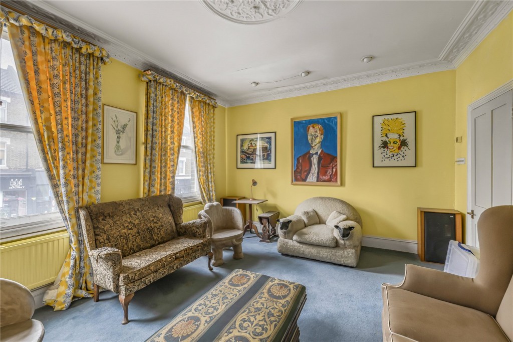 Images for Fulham EAID:4101633374 BID:FLS