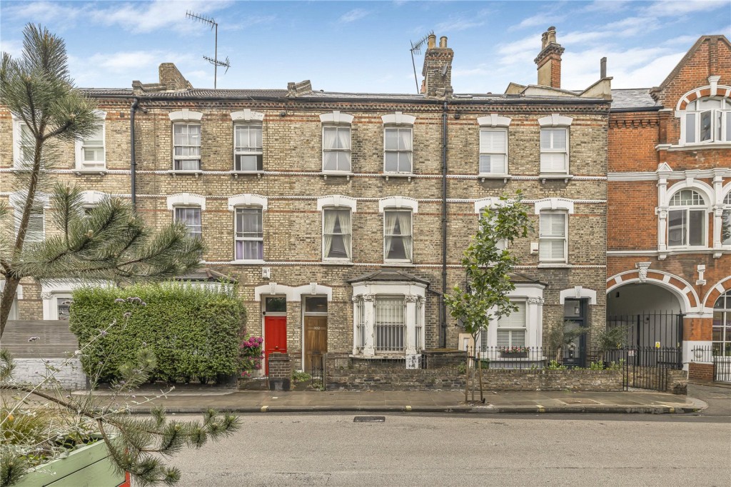 Images for Fulham EAID:4101633374 BID:FLS