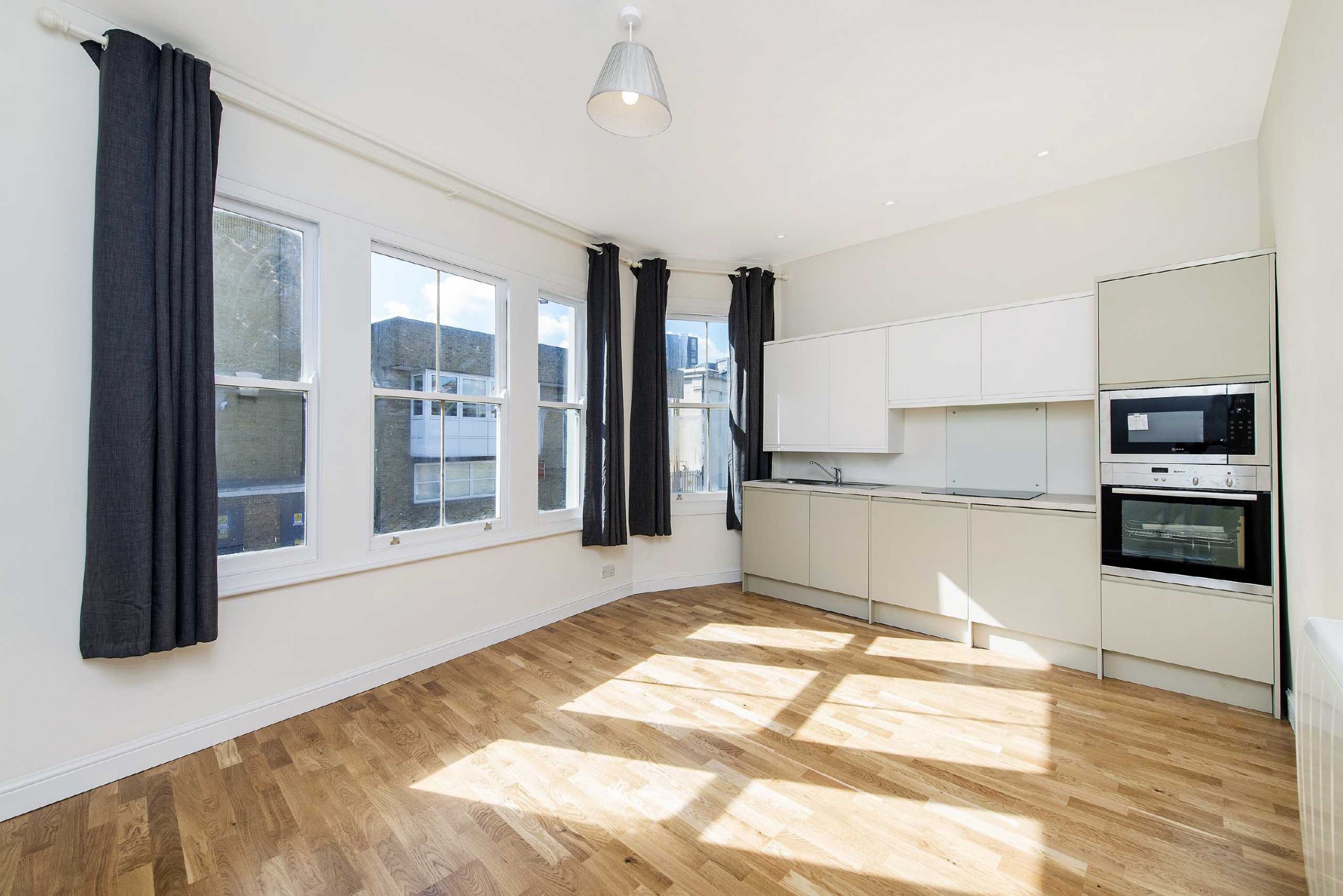 Images for Fulham EAID:163099177 BID:FLS
