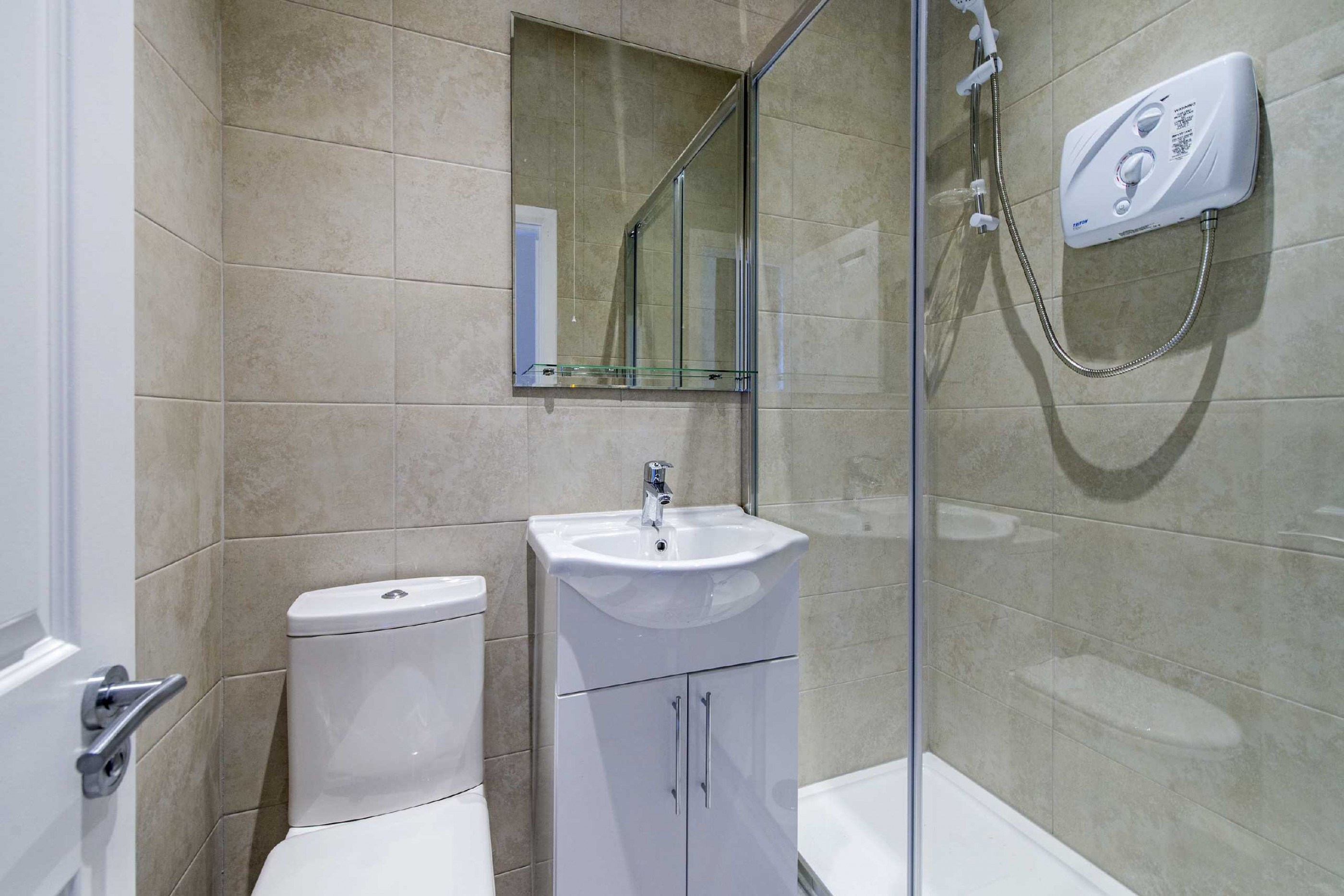 Images for Fulham EAID:163099177 BID:FLS
