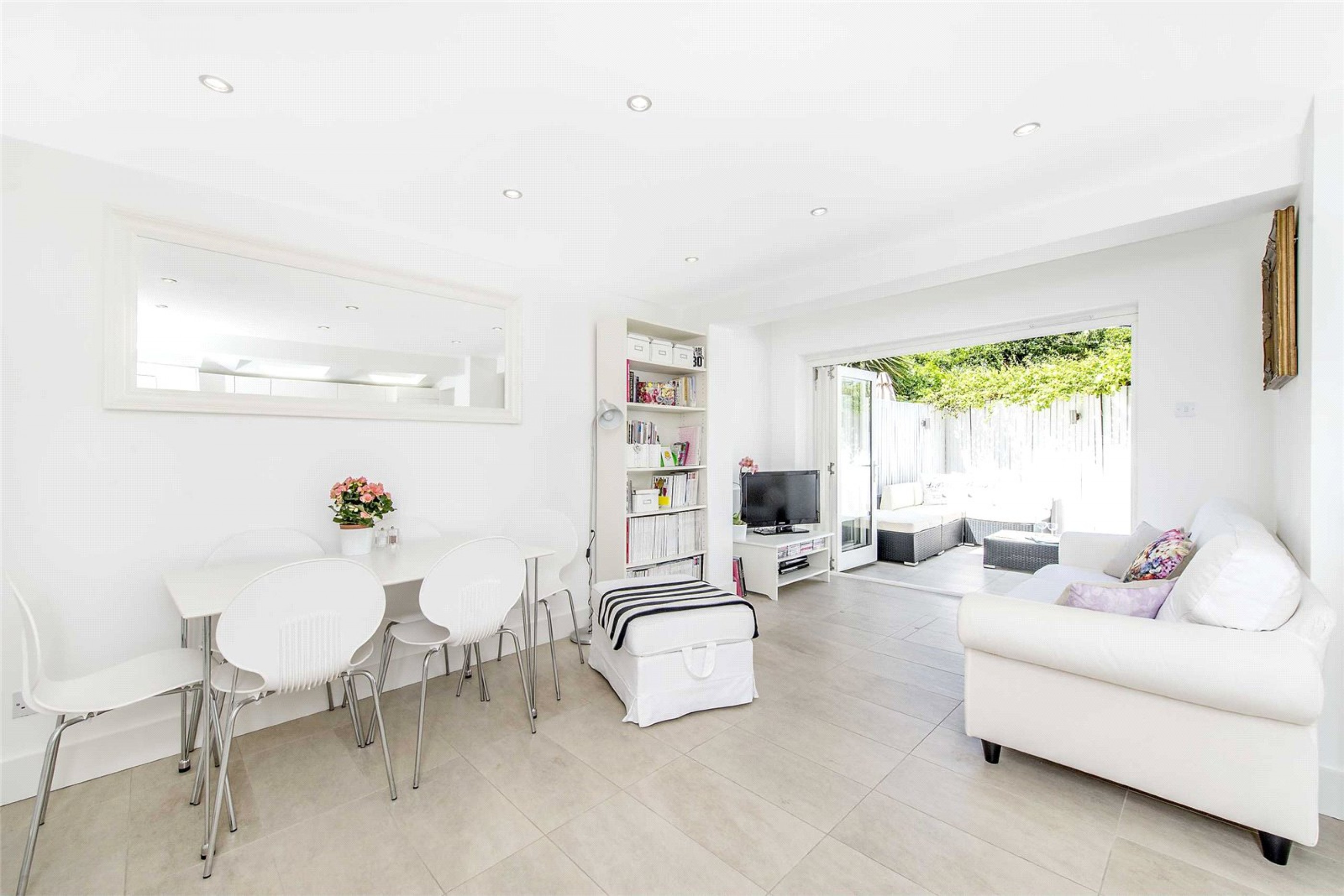 Images for Fulham EAID:163099177 BID:FLS