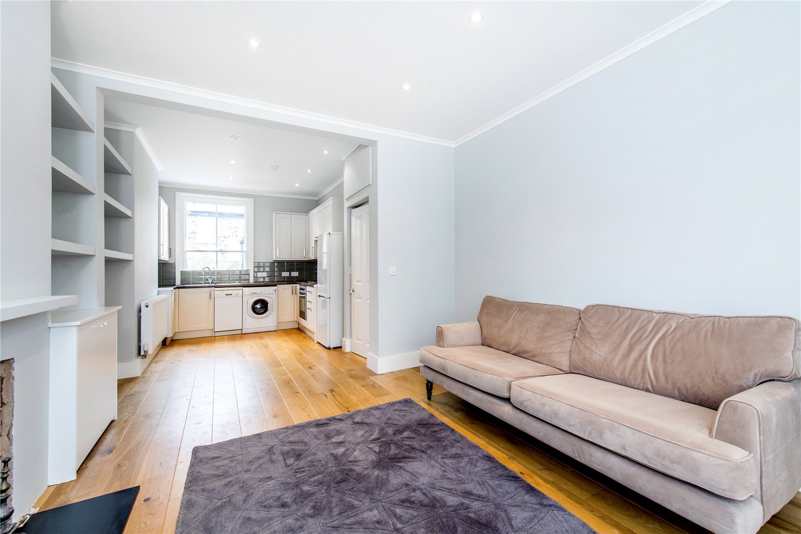 Images for Fulham EAID:163099177 BID:FLS