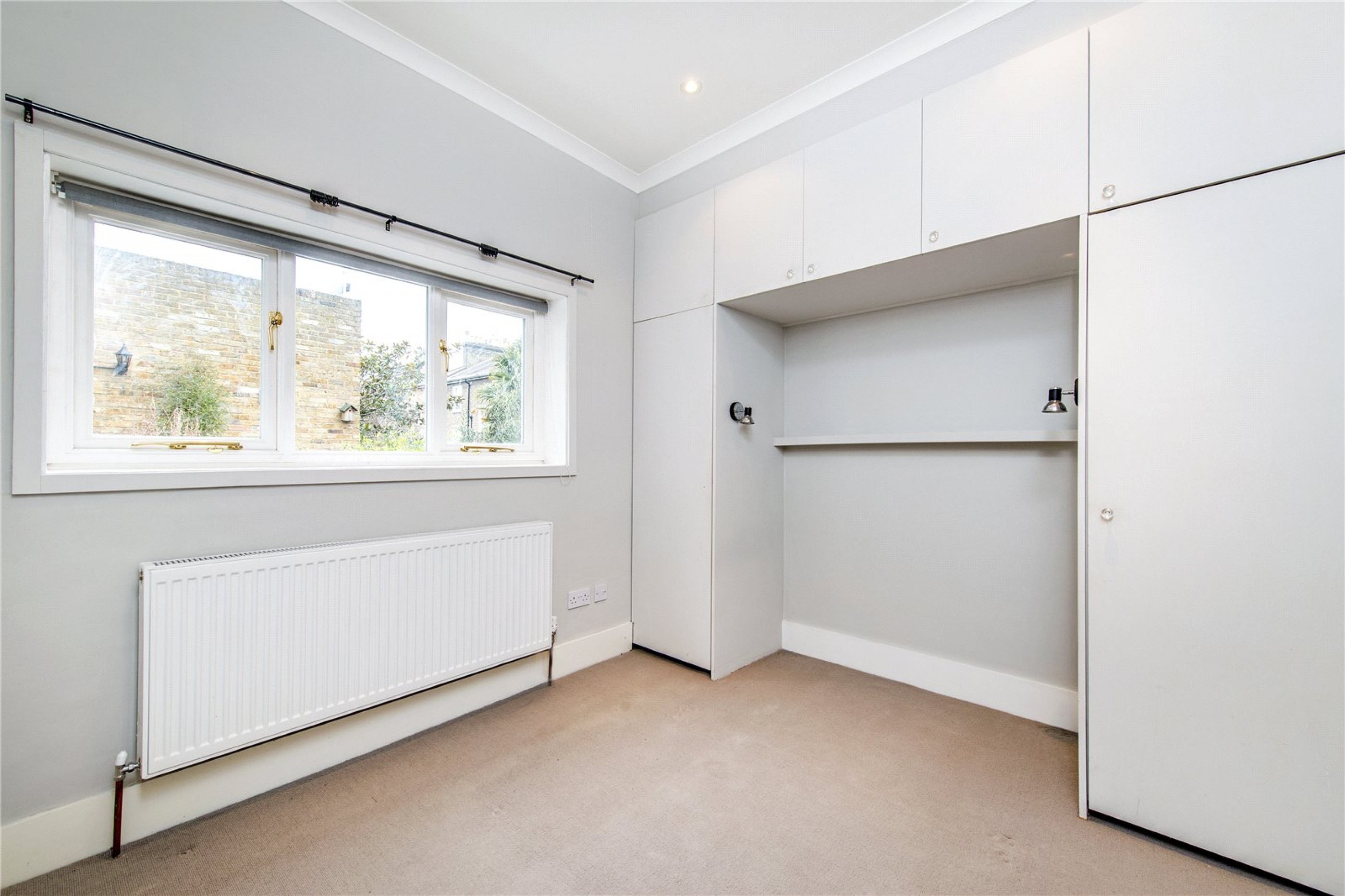 Images for Fulham EAID:163099177 BID:FLS